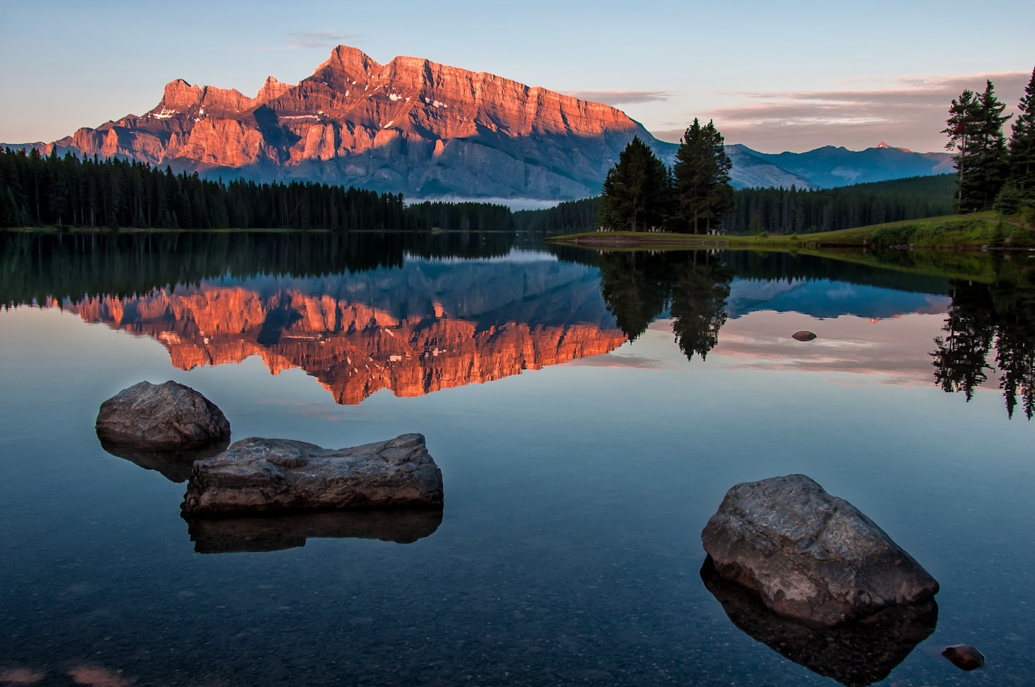 A Beginner’s Guide to Living Mindfully